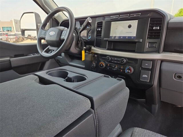 2024 Ford F-350 Super Duty XLT