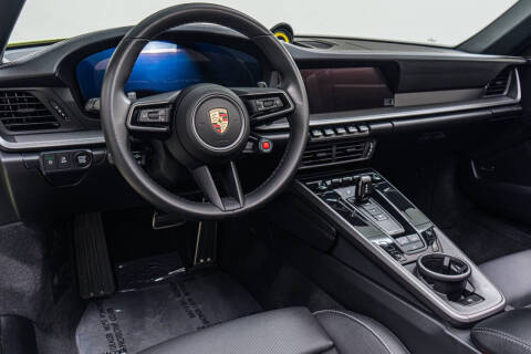 2025 Porsche 911 Carrera