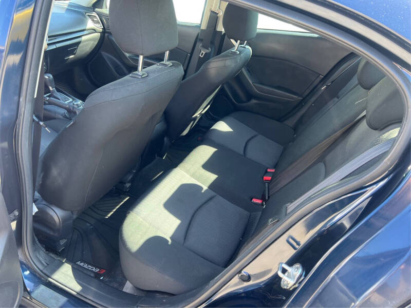 2016 Mazda MAZDA3 i Sport