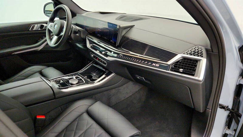 2025 BMW X5 sDrive40i