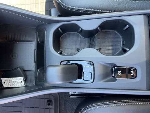 2026 Volvo XC40 B5 Core