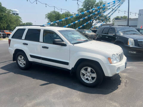 2006 Jeep Grand Cherokee for sale at Ultimate Auto Sales in Crown Point IN