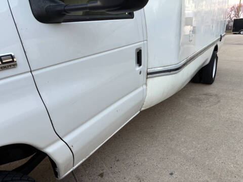 2013 Ford E-Series E-450 SD