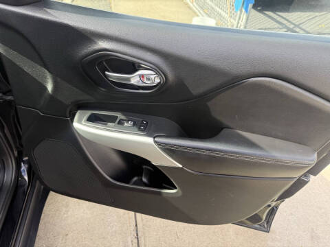 2018 Jeep Cherokee Latitude Plus