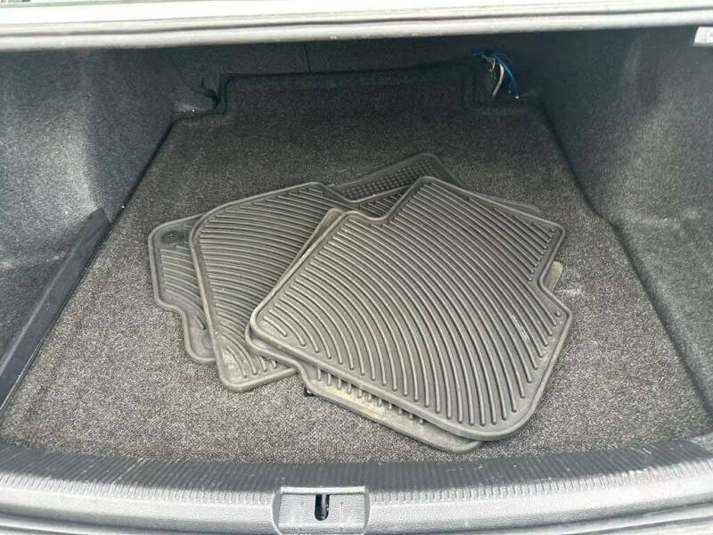 2017 Volkswagen Passat 1.8T R-Line