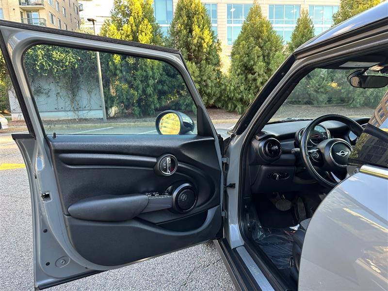 2016 MINI Hardtop 4 Door Cooper