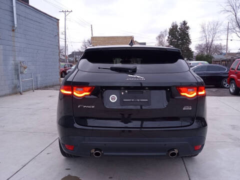 2018 Jaguar F-PACE 25t Premium