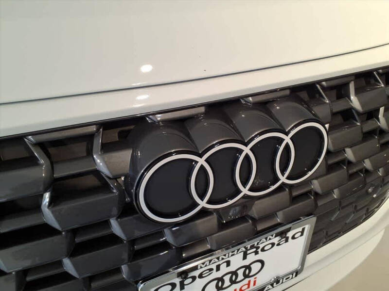 2025 Audi Q5 quattro Premium TFSI