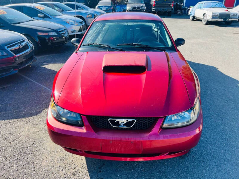 2004 Ford Mustang