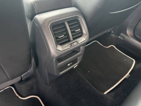 2022 Volkswagen Taos SE 4Motion