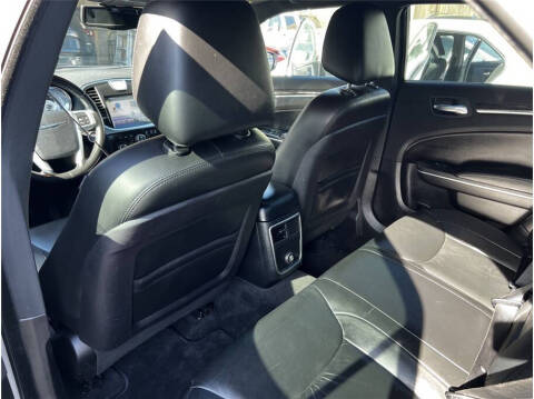 2011 Chrysler 300 Limited
