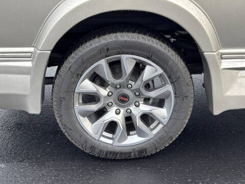 2025 GMC Savana 2500