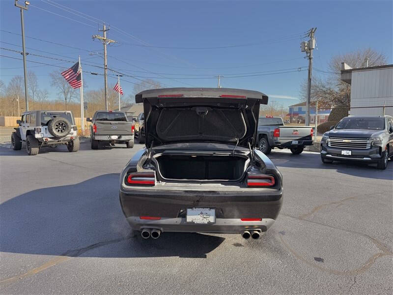 2017 Dodge Challenger SXT