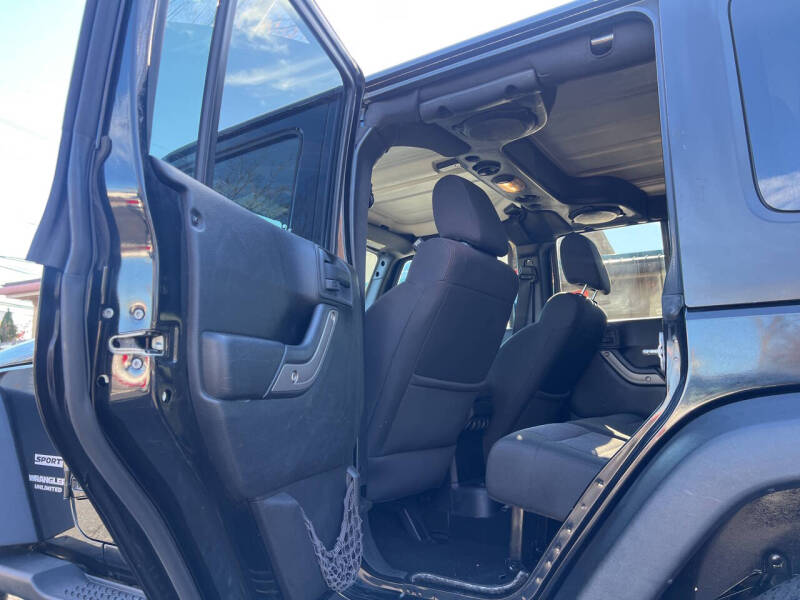 2012 Jeep Wrangler Unlimited Sport