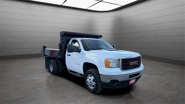 2014 GMC Sierra 3500 Chassis Cab Work Truck's photo