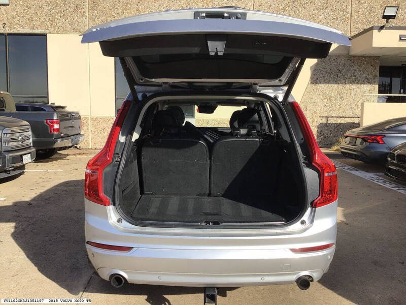 2018 Volvo XC90 T5 Momentum 7-Passenger