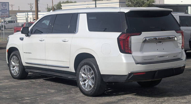 2023 GMC Yukon XL SLT