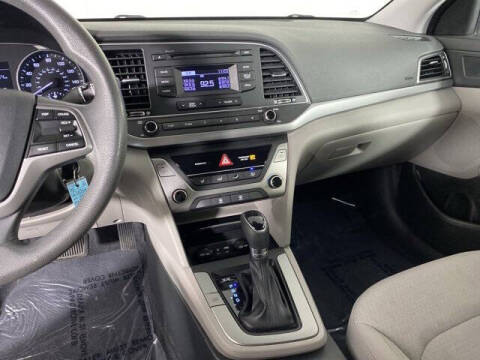 2018 Hyundai Elantra SE