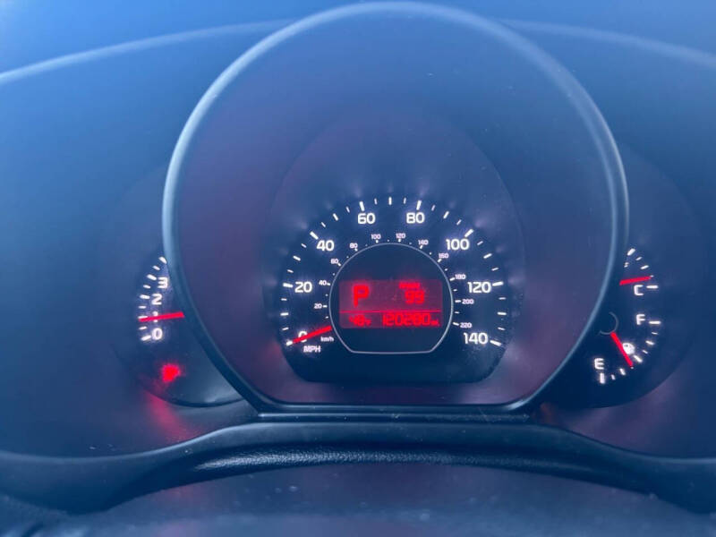2017 Kia Soul +
