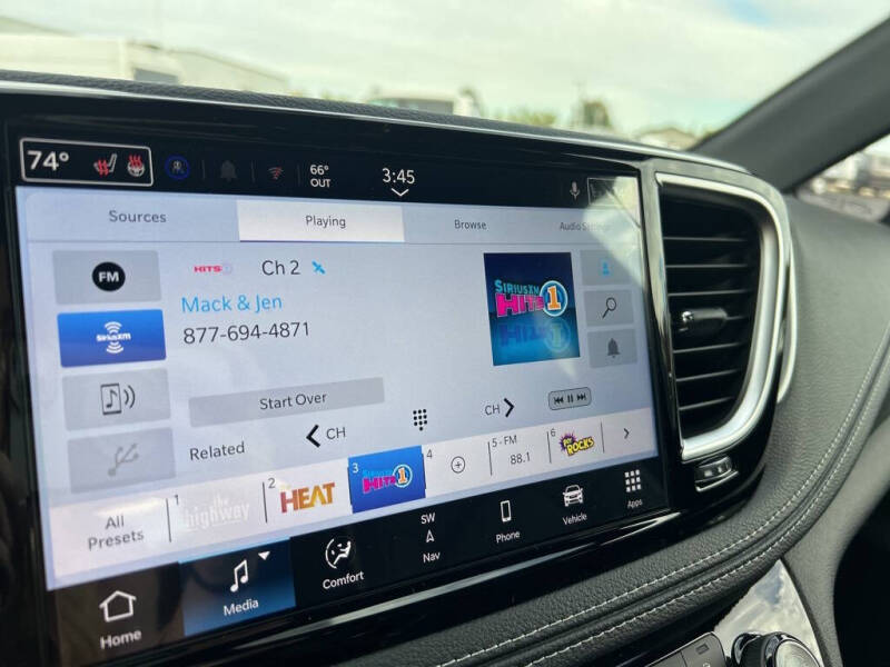 2026 Chrysler Pacifica Limited