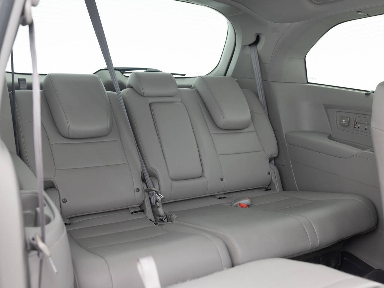 Used Car 2016 Honda Odyssey  Touring Elite 4dr Mini Van For Sale Under $12,000 In Coal City, Illinois