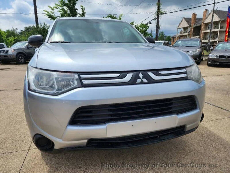 2014 Mitsubishi Outlander ES