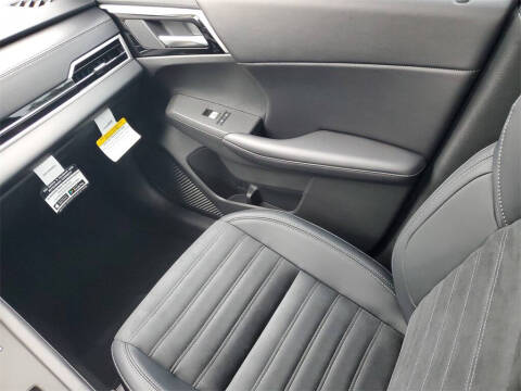 2025 Mitsubishi Outlander PHEV SE