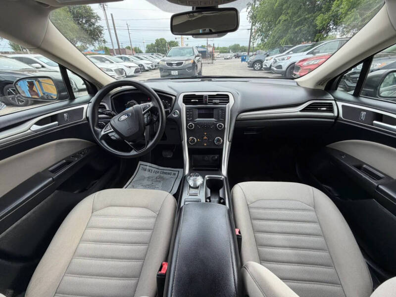 2019 Ford Fusion S