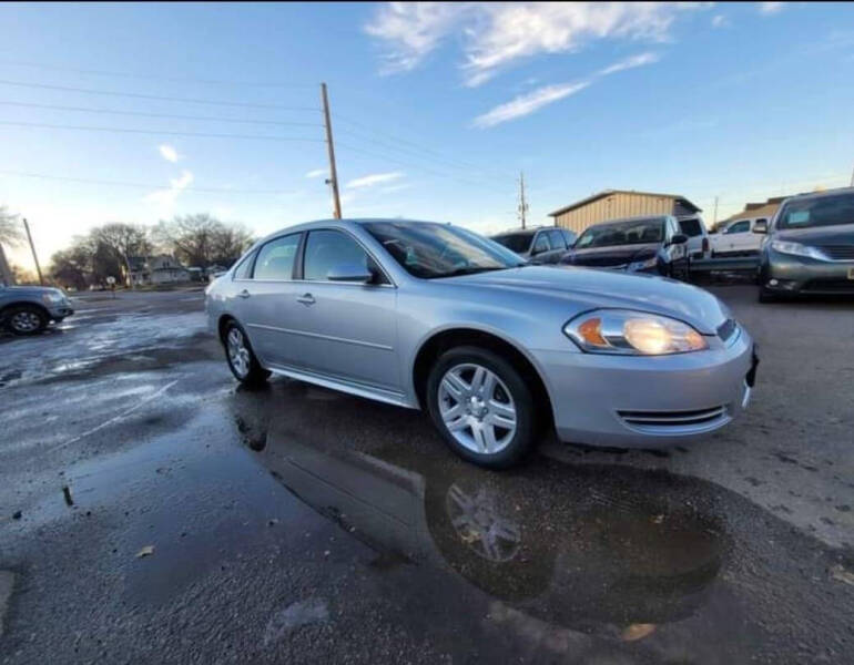 Used 2012 Chevrolet Impala LT with VIN 2G1WB5E37C1135420 for sale in Sioux City, IA