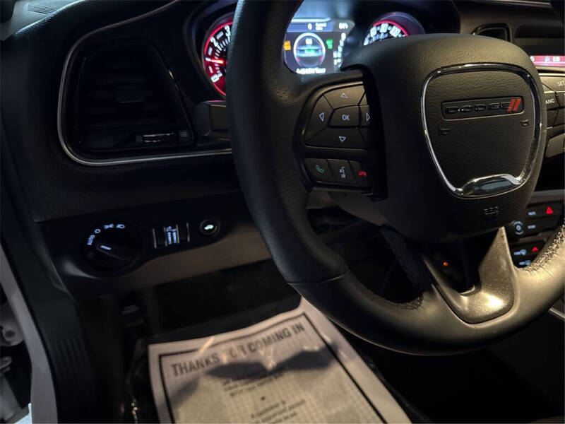 2017 Dodge Challenger SXT