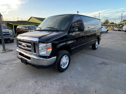 2013 Ford E-Series Cargo for sale at RODRIGUEZ MOTORS CO. in Houston TX