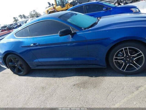 2022 Ford Mustang EcoBoost