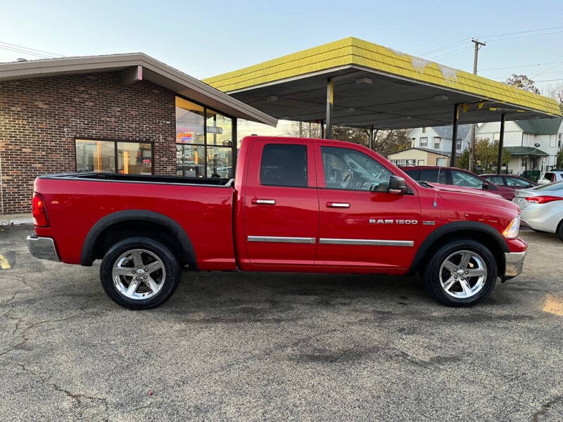 2011 RAM Ram 1500 Pickup null photo 6