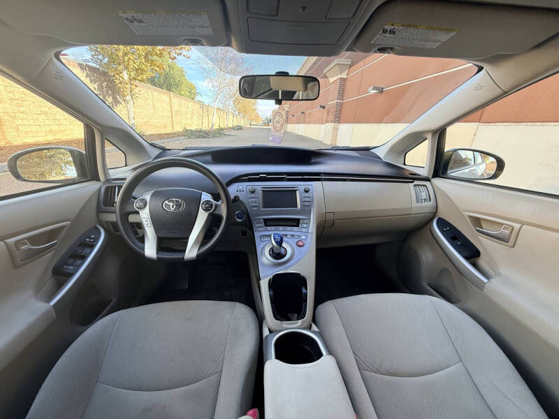 2012 Toyota Prius Two