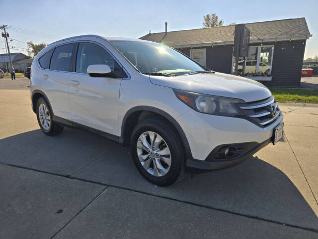 2012 Honda CR-V for sale at Bigfoot Auto in Hiawatha, IA