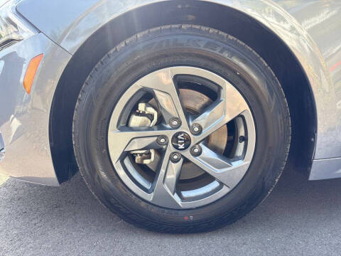 2021 Kia K5 LX