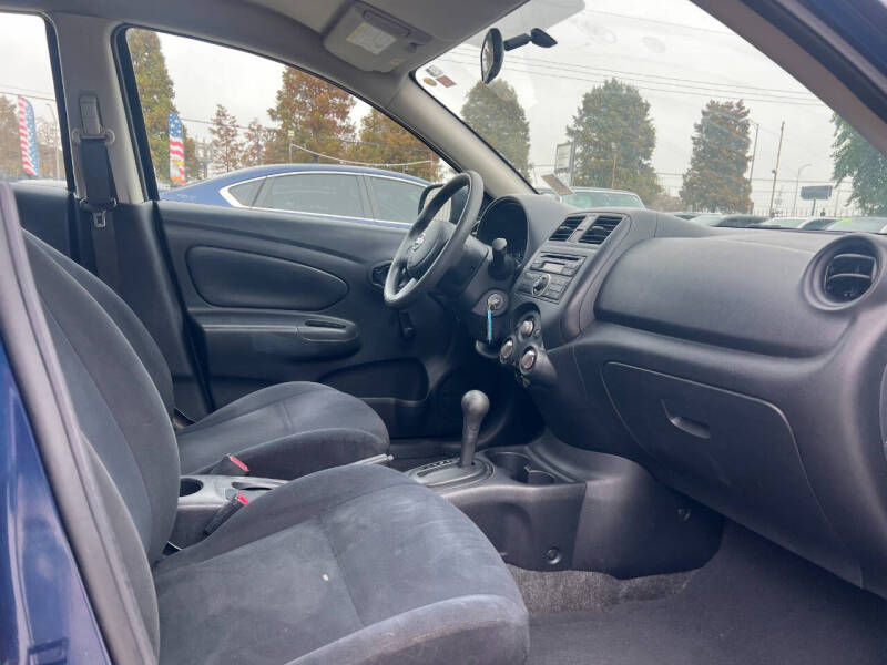 2013 Nissan Versa 1.6 S Plus