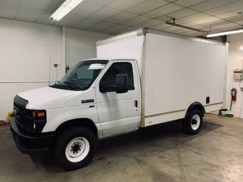 2015 Ford E-Series E-350 SD