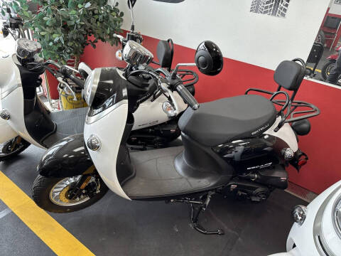 2022 YNGF BINTELLI ESCAPE for sale at Mulder Auto Tire and Lube in Orange City IA