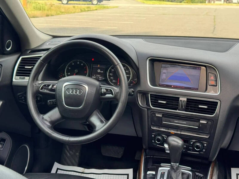 2012 Audi Q5 3.2 quattro Premium Plus