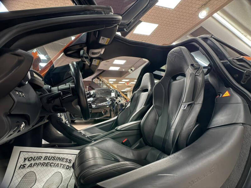 2019 McLaren 720S Performance