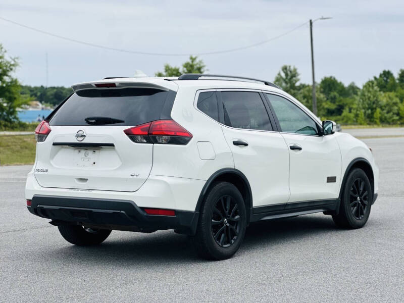 2017 Nissan Rogue SV