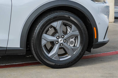 2023 Ford Mustang Mach-E Select