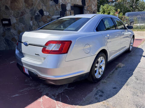 2011 Ford Taurus SEL
