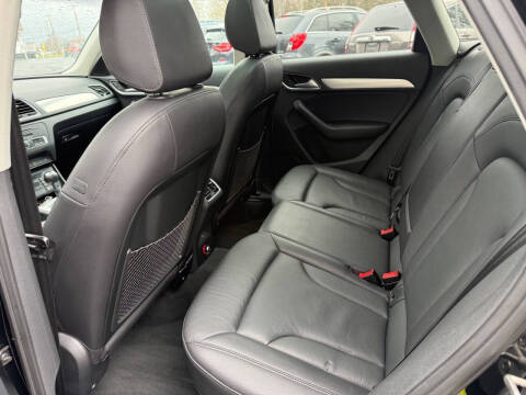 2017 Audi Q3 2.0T Premium Plus