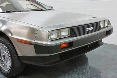 1982 DeLorean DMC-12