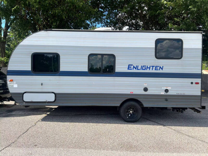 2021 Gulfstream Enlighten Super Lite