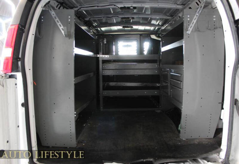 2023 GMC Savana 2500