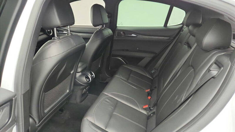 2022 Alfa Romeo Stelvio Sprint