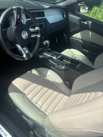 2012 Ford Mustang V6 Premium